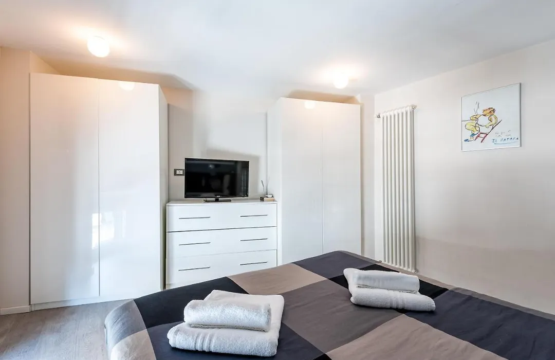 Modern Loft By The Tiber Irex Apartment-1